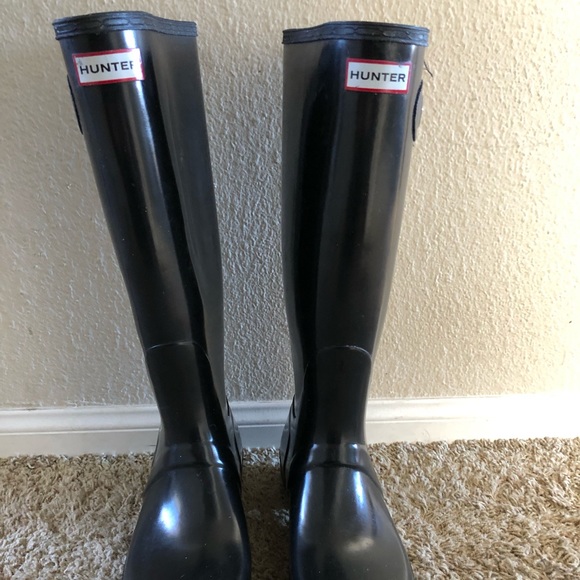 Hunter Shoes - SIZE 11 TALL HUNTER RAIN BOOTS